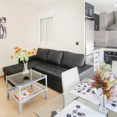 3 Bedroom Gorgeous In Appartement Alicante